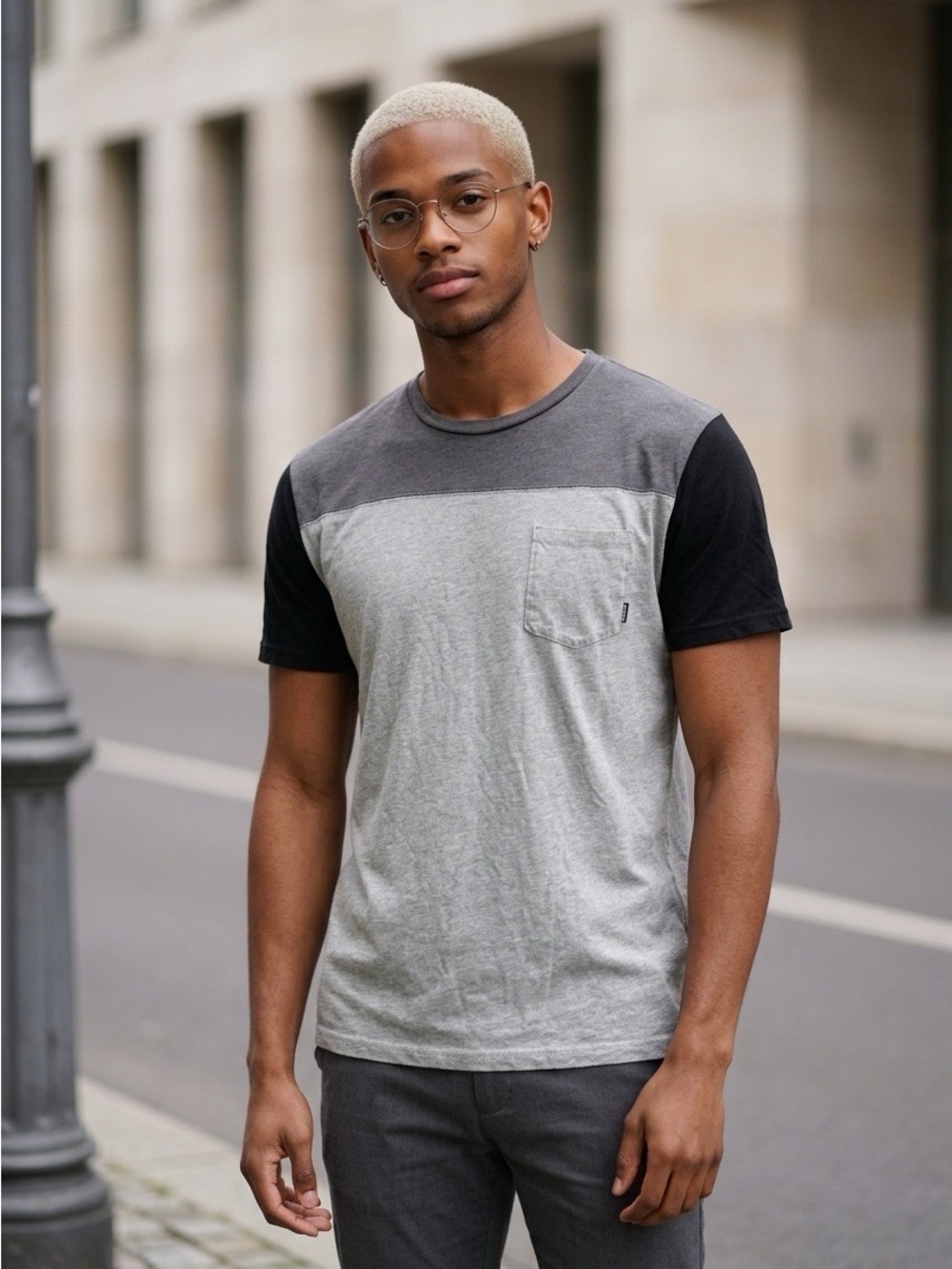 2312 - Billabong Men's Gray Colorblock Short Sleeve Pocket Tee